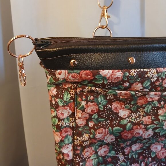 New Travel Sling Crossbody Brown Bronze Pebbled faux leather Pink Western Roses - Picture 3 of 12